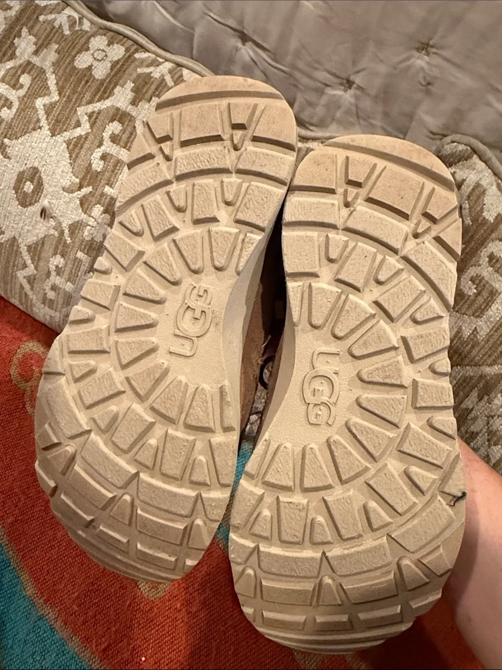 UGG Kids Suede Ankle Boots in Chestnut Brown
